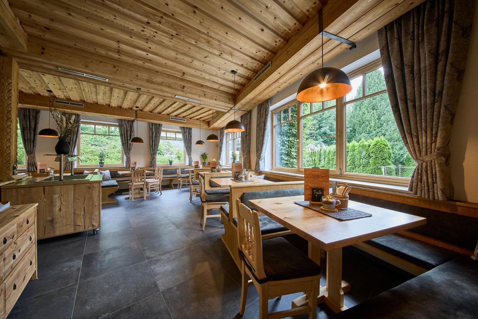 Platzhirsch Rooms - B&B - Self Check-In พีเซนดอร์ฟ ภายนอก รูปภาพ
